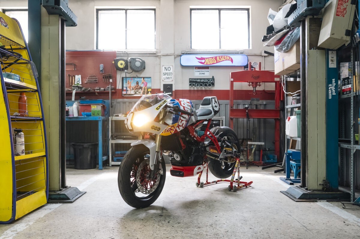 La riconoscete? E' una Royal Enfield Guerrilla 450!